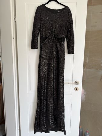 Fully lined black evening Dress