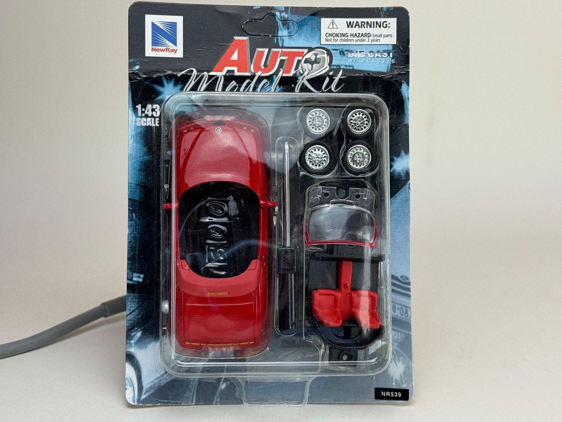Mercedes-Benz Modellini d'auto: CH- New Ray Auto Modell Kit Alfa Romeo Spider – Usato da Elm venduto da Wikmtz