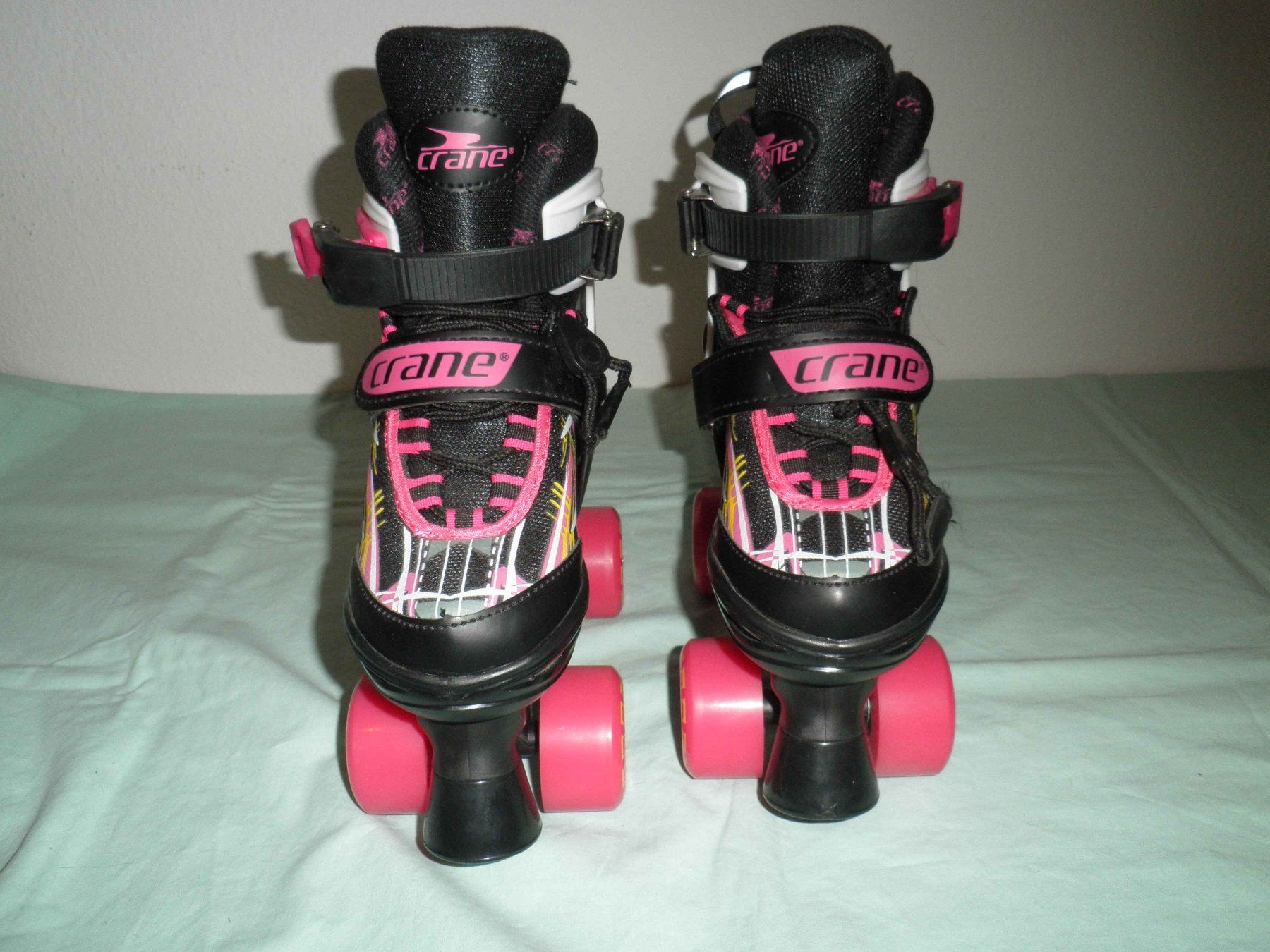 Pattini in linea & Pattini a rotelle: Schöne Kinder Rollschuhe, Roller, Crane Grösse 33-36 – Usato da Cadenazzo venduto da Mikeshop 1