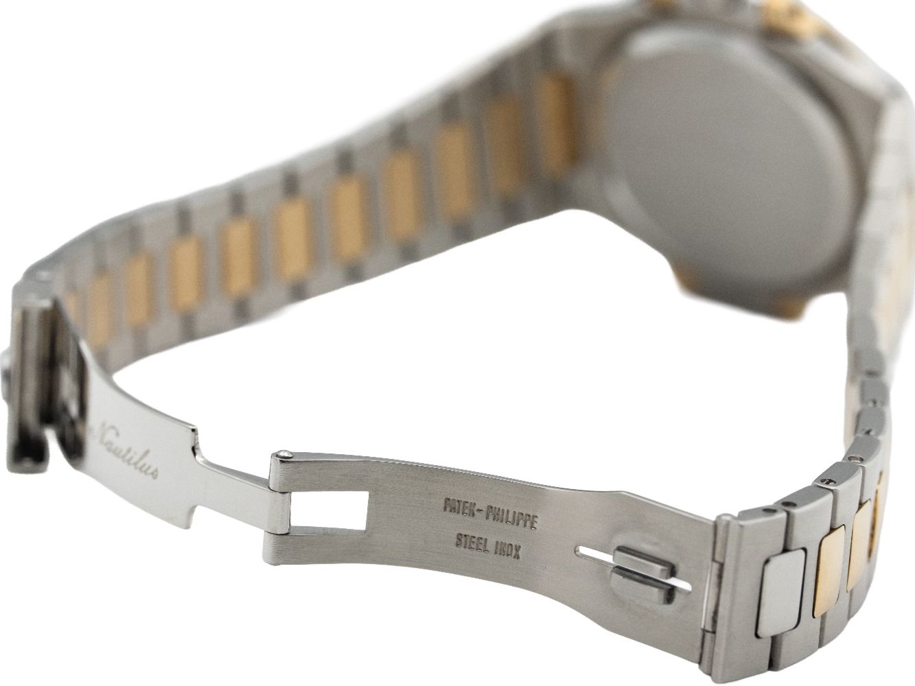 Patek Philippe Orologi: Patek Philippe Nautilus 3800 White ceramic dial with extract – Usato da Genève venduto da aspaklariacollection 5