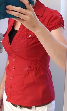 Cooles rotes blüsli 36/38