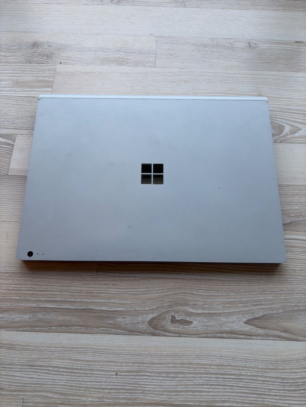 Microsoft Notebook: Microsoft Surface Book 2 – Usato da Bünzen venduto da Cozmo82 1