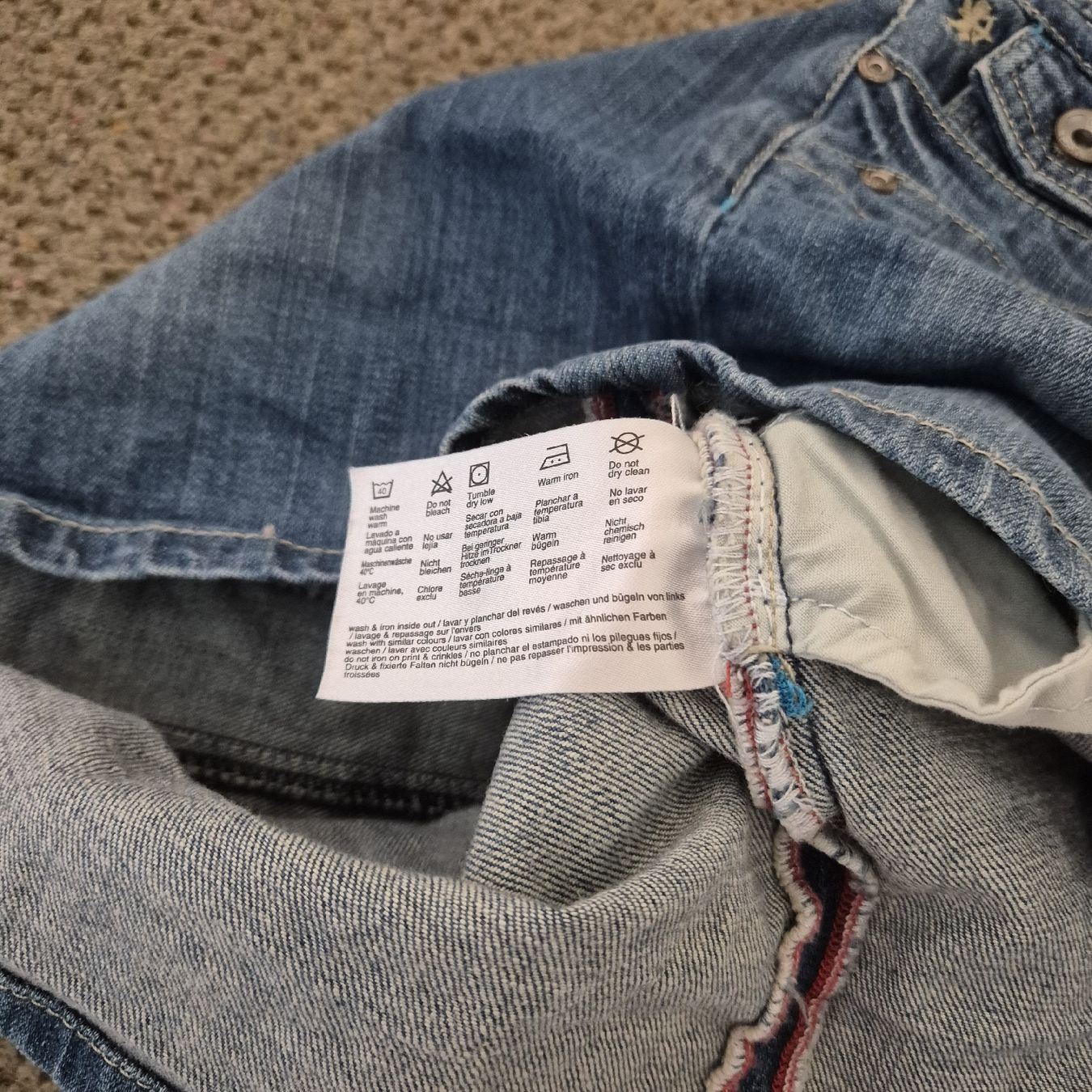Röcke: Jeansrock Esprit Grösse 34, Abercrombie Gr.24 – Gebraucht aus Münchenstein von yes_l59n 5