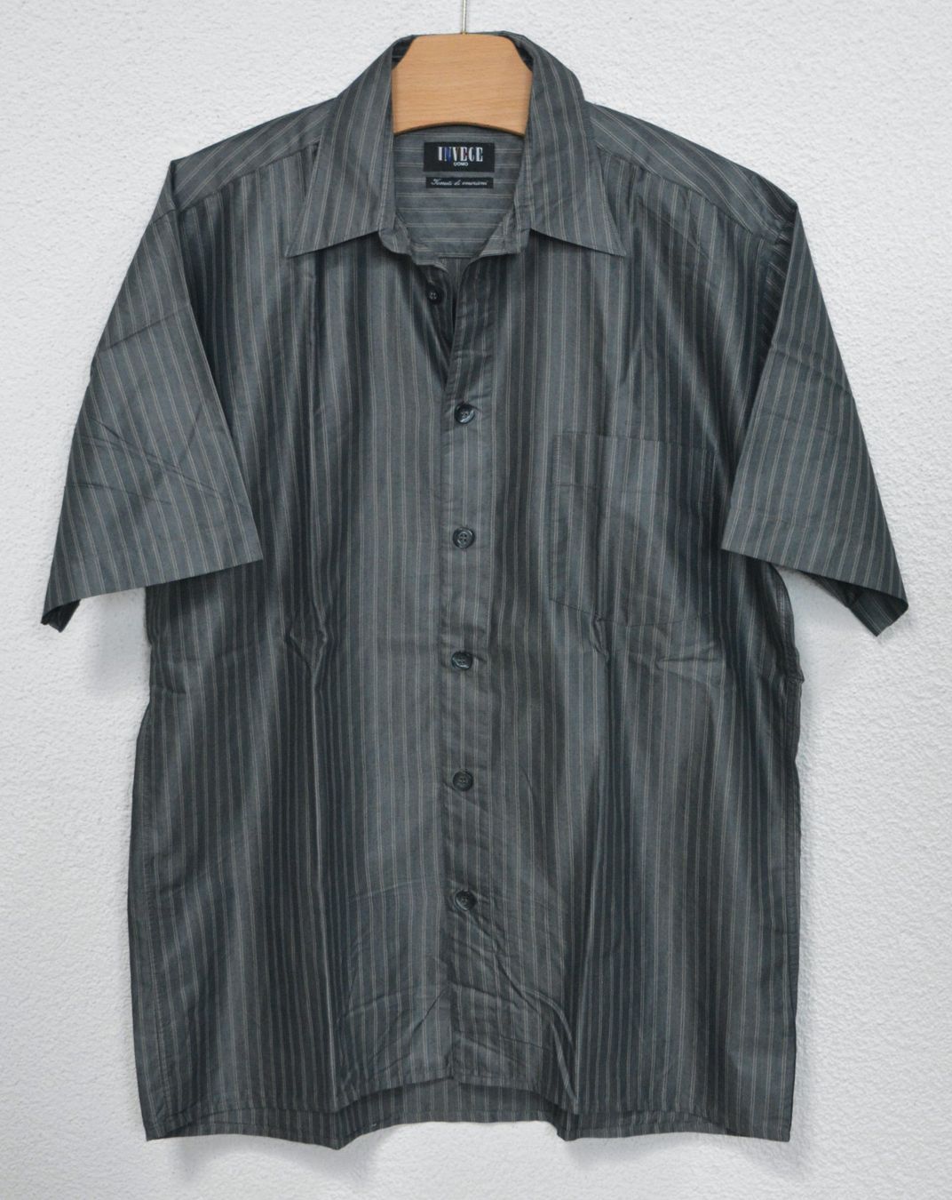 Camicie: Gestreiftes Kurzarm Herren-Hemd – Usato da Niederhasli venduto da littledrop 1