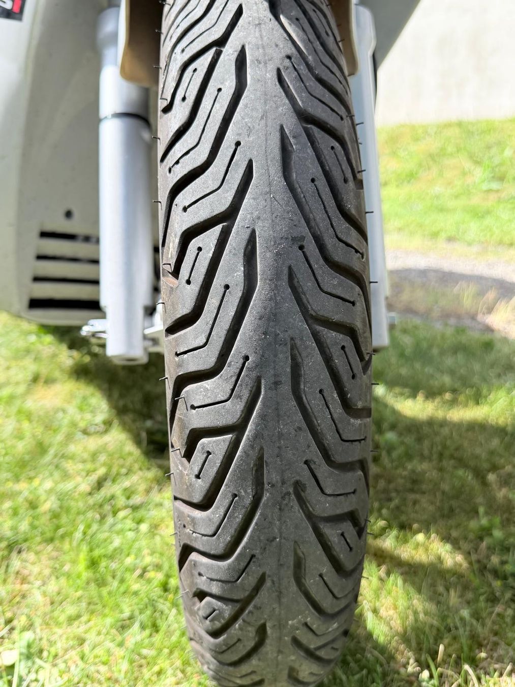 Tell Strada: VENGO Logik 125i Roller,weiss gr. Helmcase UPDATE !! – Usato da Murten venduto da Beat621 3
