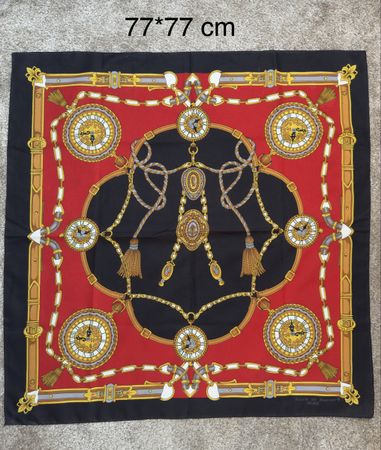     Foulard vintage Nicole de Beauvoir Paris 77×77 cm