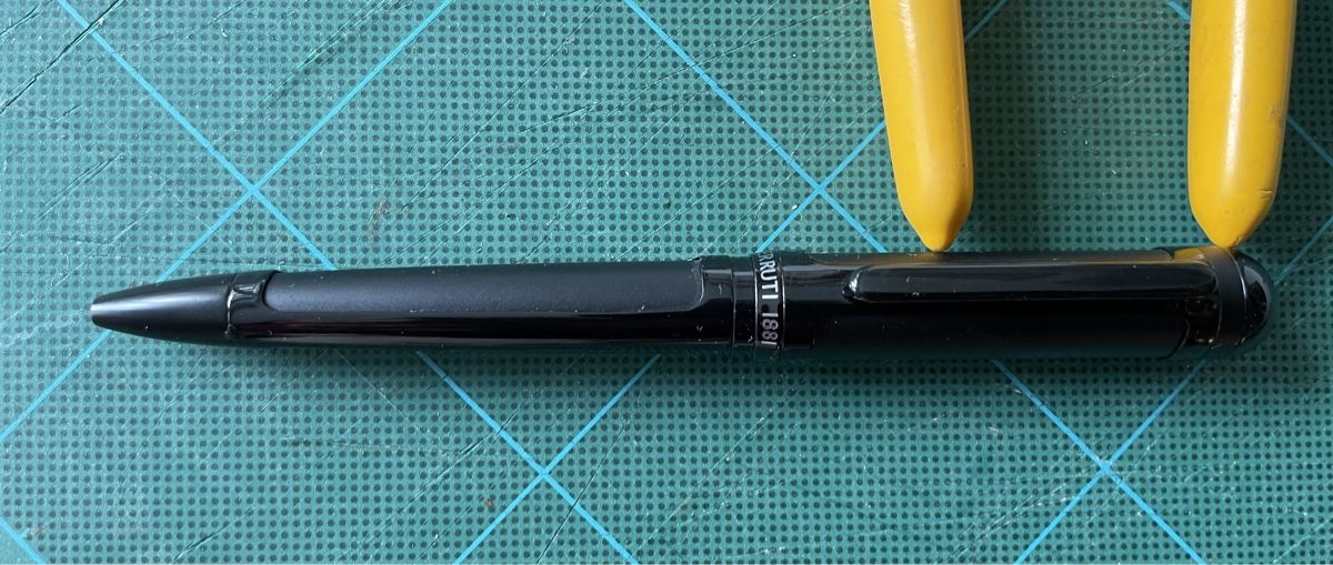 Stifte & Marker: Stylo bille Cerutti 1881 – Gebraucht aus Biel/Bienne von Galaq 1