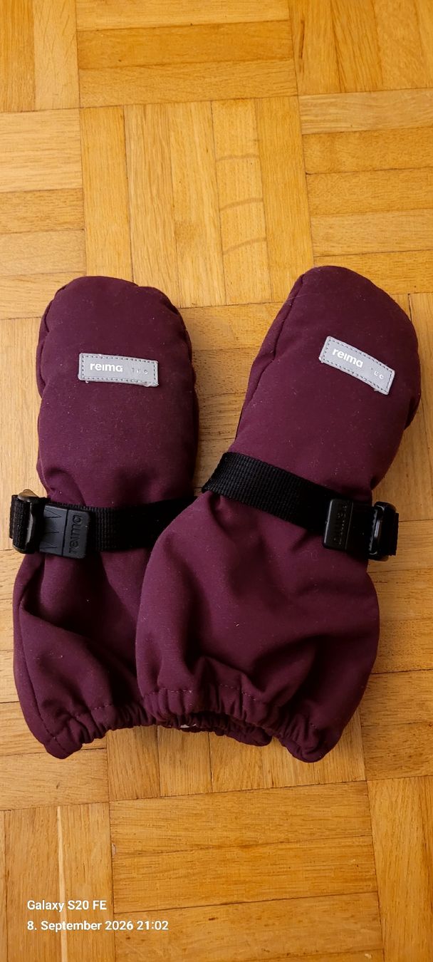 Guanti: Reima Schneehandschuhe Grösse 2 – Usato da Basel venduto da regboo
