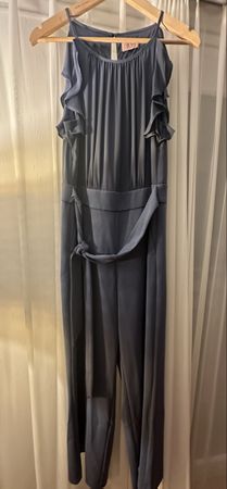 Jumpsuit VM blau mit Rüschen und Gürtel guter Zustand