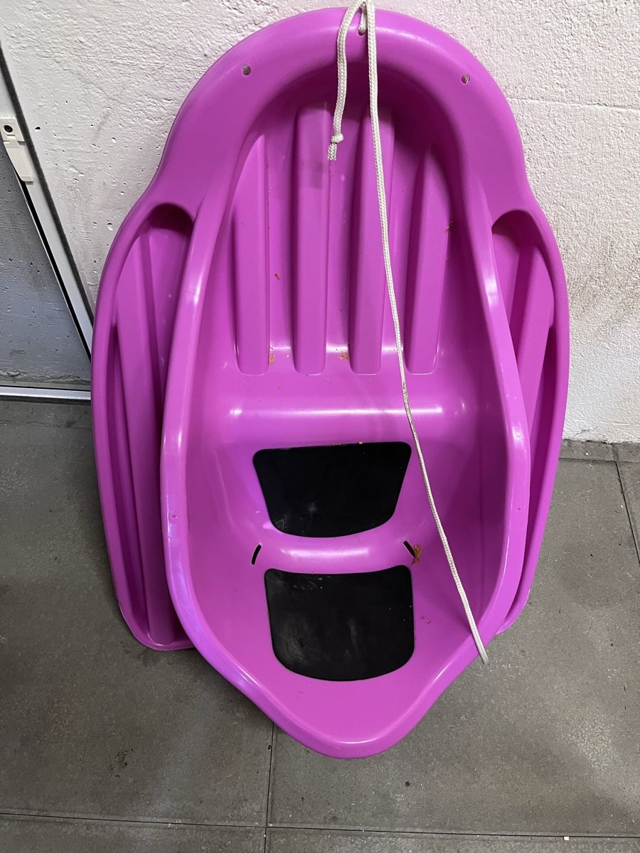 Autre: Pink children's sled good condition – D'occasion à Luzern par joa_hqm6