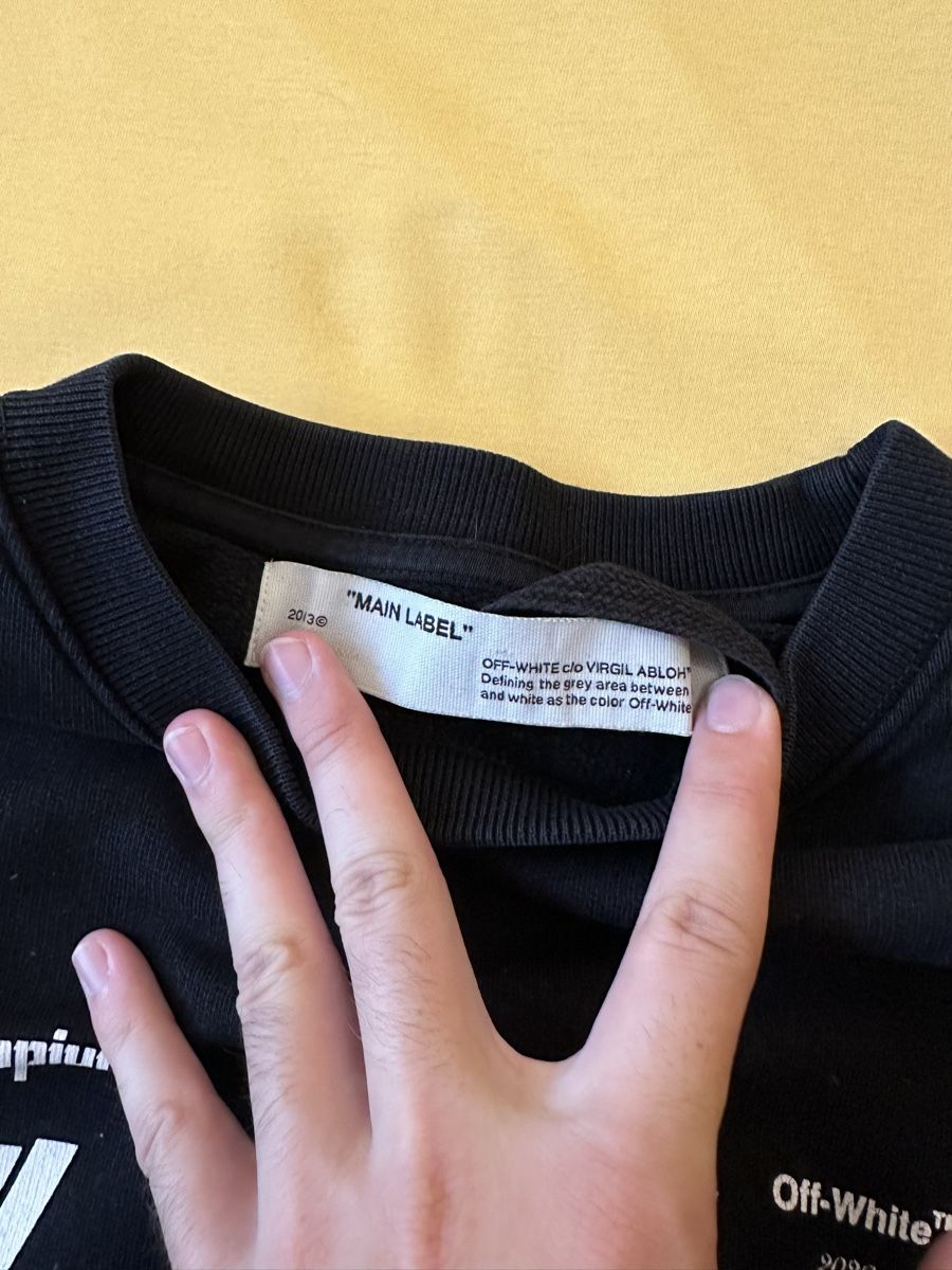 Maglioni & Felpe: Offwhite Sweatshirt – Usato da Horgen venduto da cec_6ylq 1