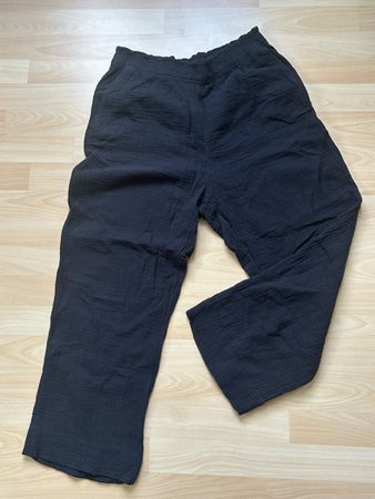 Schwarze Sommerhose von H&M, Grösse M – Top Zustand!