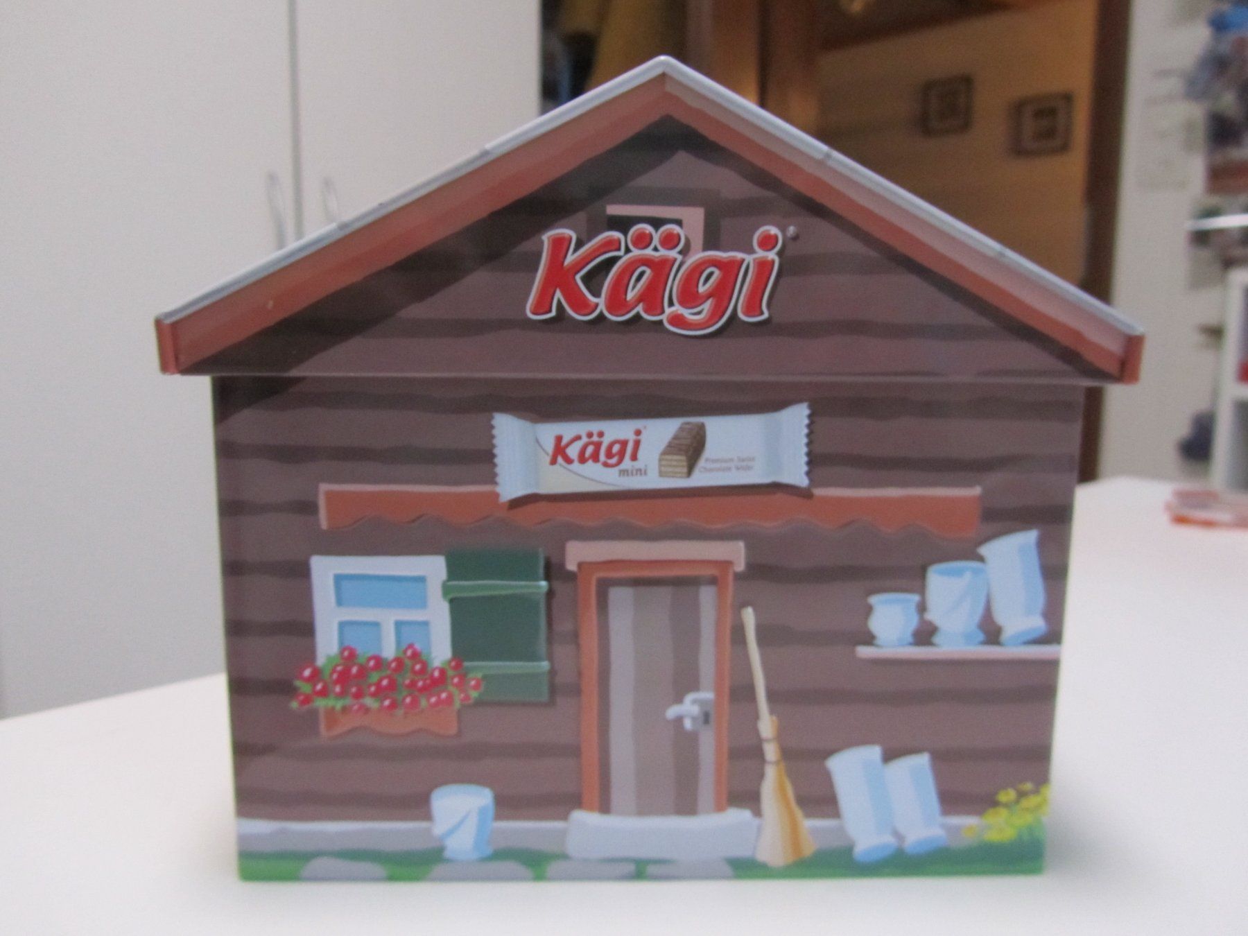 Tutte le decorazioni: Blechdose Kägi-Haus – Usato da Bättwil venduto da Profi44