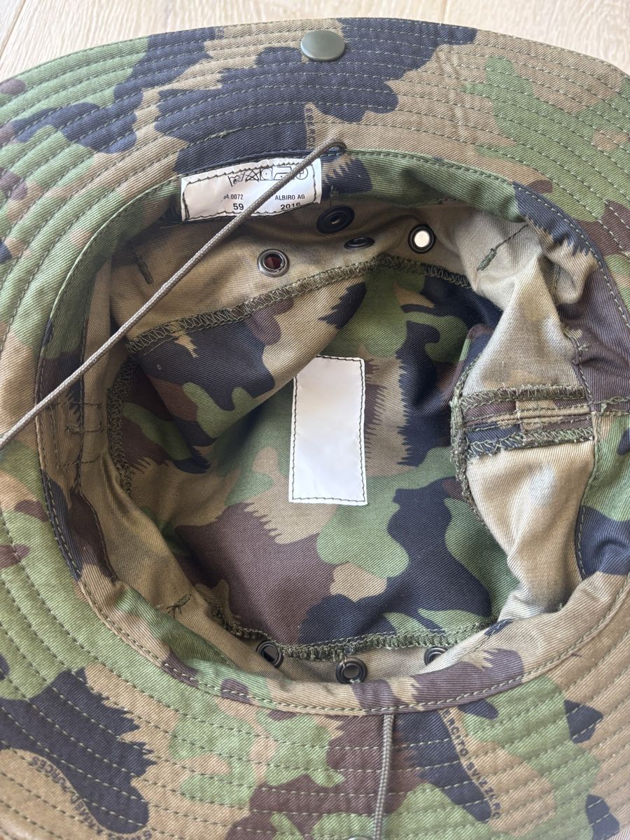Armée suisse Chapeaux, bonnets & casquettes: Originaler Späher Mutz Schweizer Armee – Neuf avec emballage d'origine à Stäfa par Pat8133 1