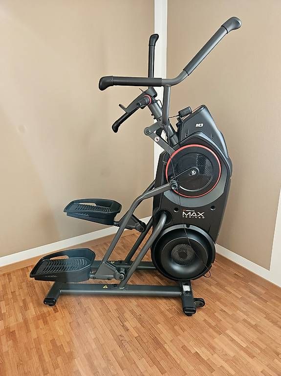 Bowflex Vélos d'appartement: Crosstrainer Bowflex Max Trainer M3 sehr guter Zustand – D'occasion à Engelburg par Michelle_Egg 1