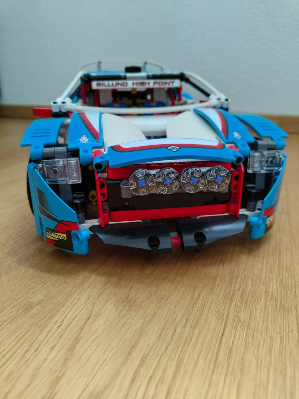 Lego Spielzeuge: LEGO Technic Rally Auto 42077 – Gebraucht aus Schwyz von Balmer92 1