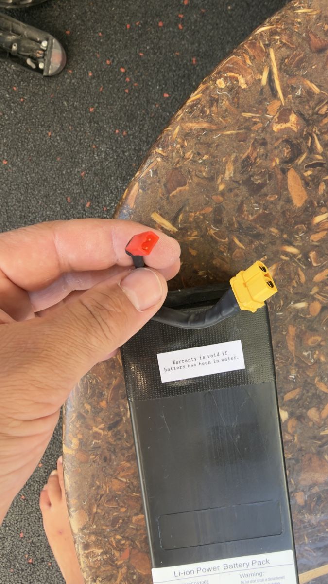 Akkus: Li-ion Power Battery Pack 37V DC gebraucht – Gebraucht aus schlieren von elezkurtaj 3