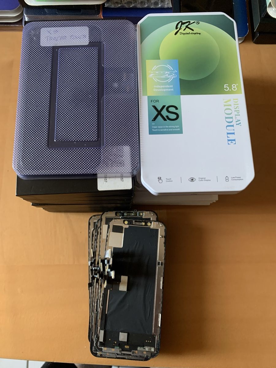 Apple Telefoni cellulari / Smartphones: Verschiedene iPhone-Displaymodelle – Usato da Bremgarten AG venduto da TechfiX 4