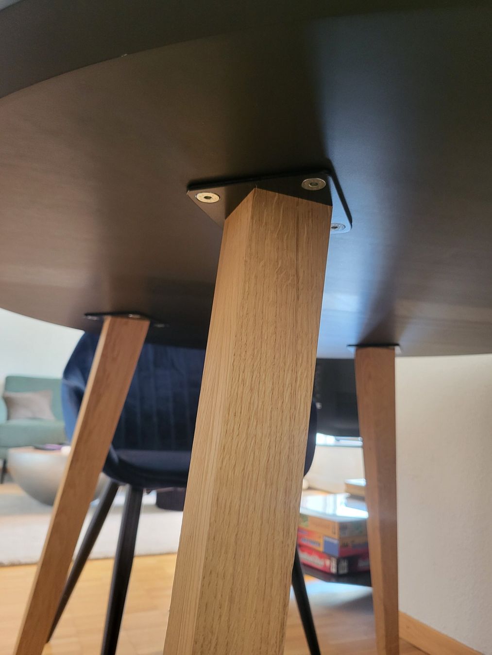 Tische: Runder Esstisch 110cm – Gebraucht aus Zürich von bec_p62s 1