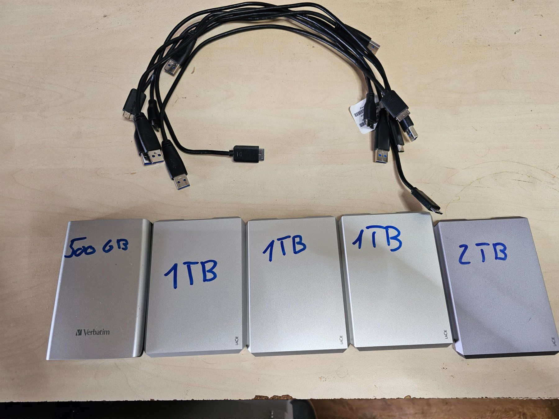 Dischi rigidi: Externe Festplatten HDD – Usato da Burgdorf venduto da weggu.666 5