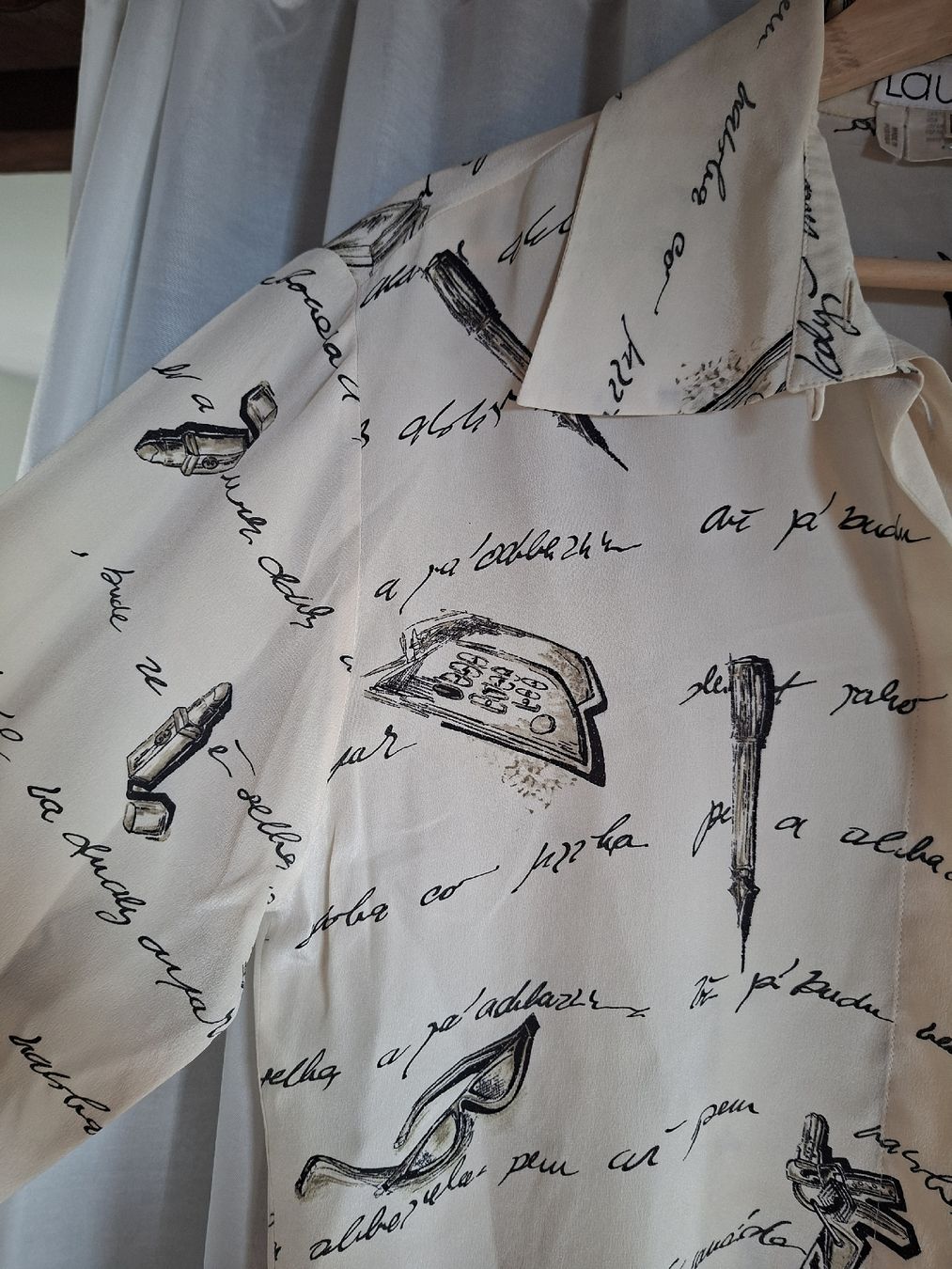 Camicette: Chemisier 100% soie Laurèl - Taille M – Usato da Lausanne venduto da Super-cerise 1