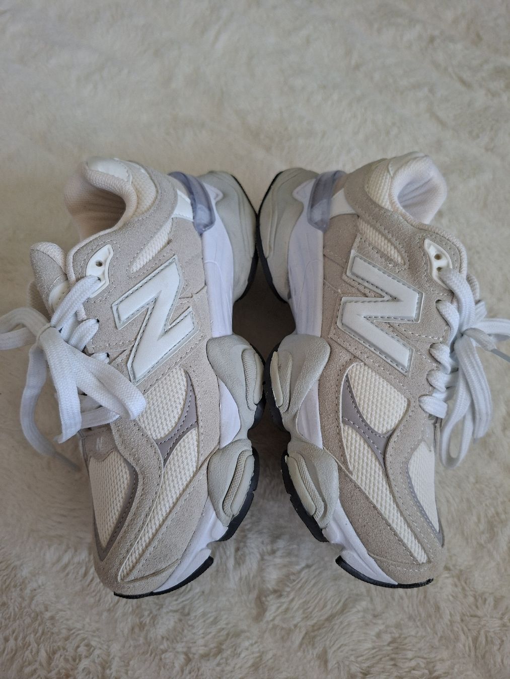 New Balance Damenschuhe: New Balance 9060 BLC Baskets gris clair Taille 38 – Gebraucht aus Renens VD von ser_j2fn 6