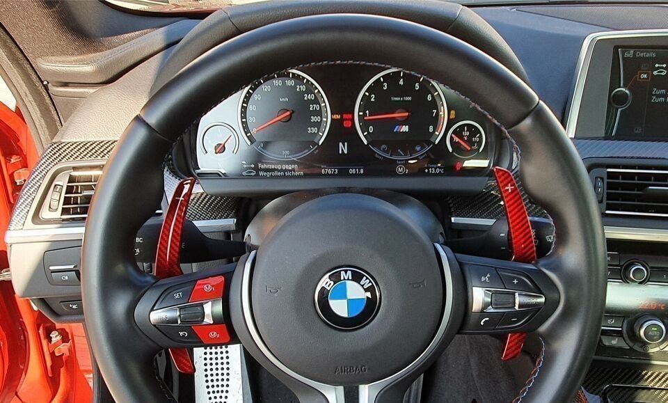 Tutti pezzi di ricambio auto: BMW Rot Carbon Schaltwippen – Nuovo e nell'imballaggio originale da Volketswil venduto da Willis-Autoteile 3