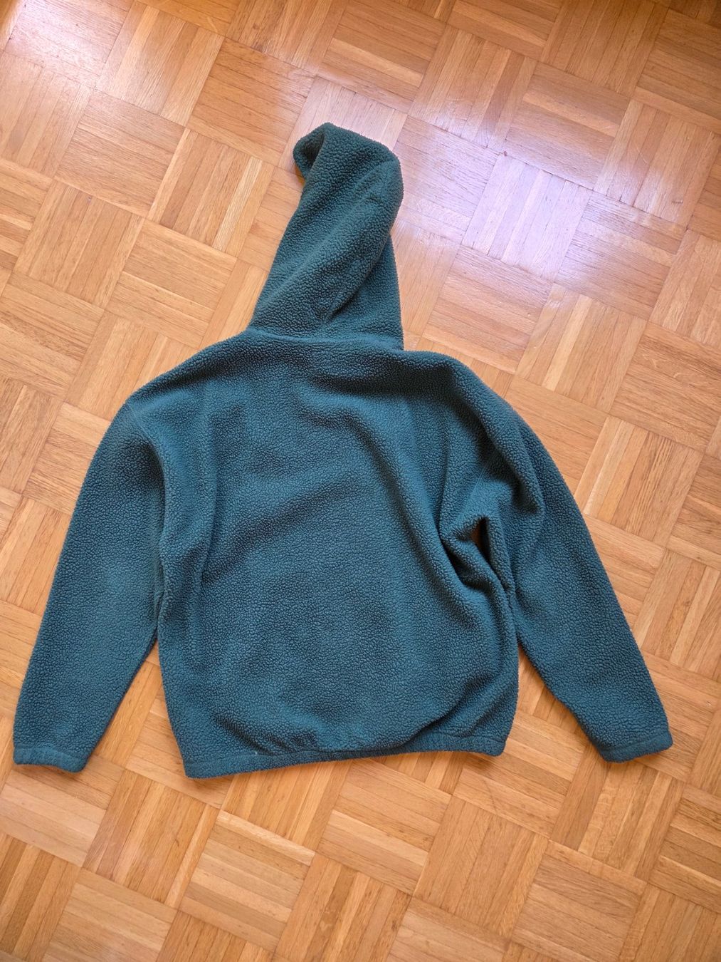 Levi's Maglioni & Felpe: Pull à capuche meltonné vert Levi's – Usato da Grand-Lancy venduto da jess.gms 1