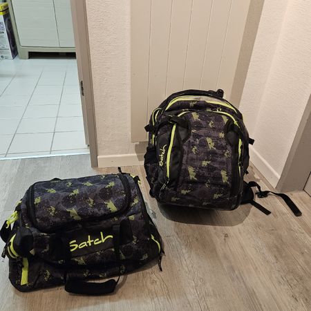 Satch  Pack Schulrucksack & Sporttasche im Set Top Zustand!