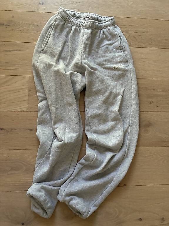 Hosen: American vintage training  – Gebraucht aus Savigny von stestuz
