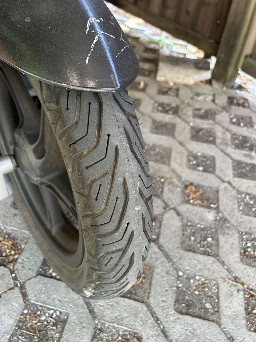 Honda Scooters: Honda PCX 125ccm, 2012, Occasion – Gebraucht aus Bolligen von qui_7h67 7