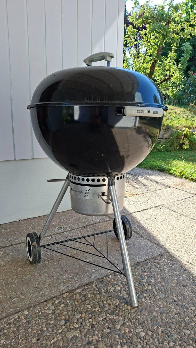 Grills: Holzkohle Kugelgrill – Gebraucht aus Wiesendangen von sgr_lq7w