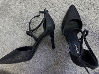 Scarpe da donna: Schwarze Glitzer Pumps Gr. 40 von Catwalk – Nuovo e nell'imballaggio originale da Zürich venduto da kri_hy6t 1