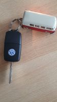 Nagelneuer Original VW Schlüssel mit VW Bus Anhänger Welly