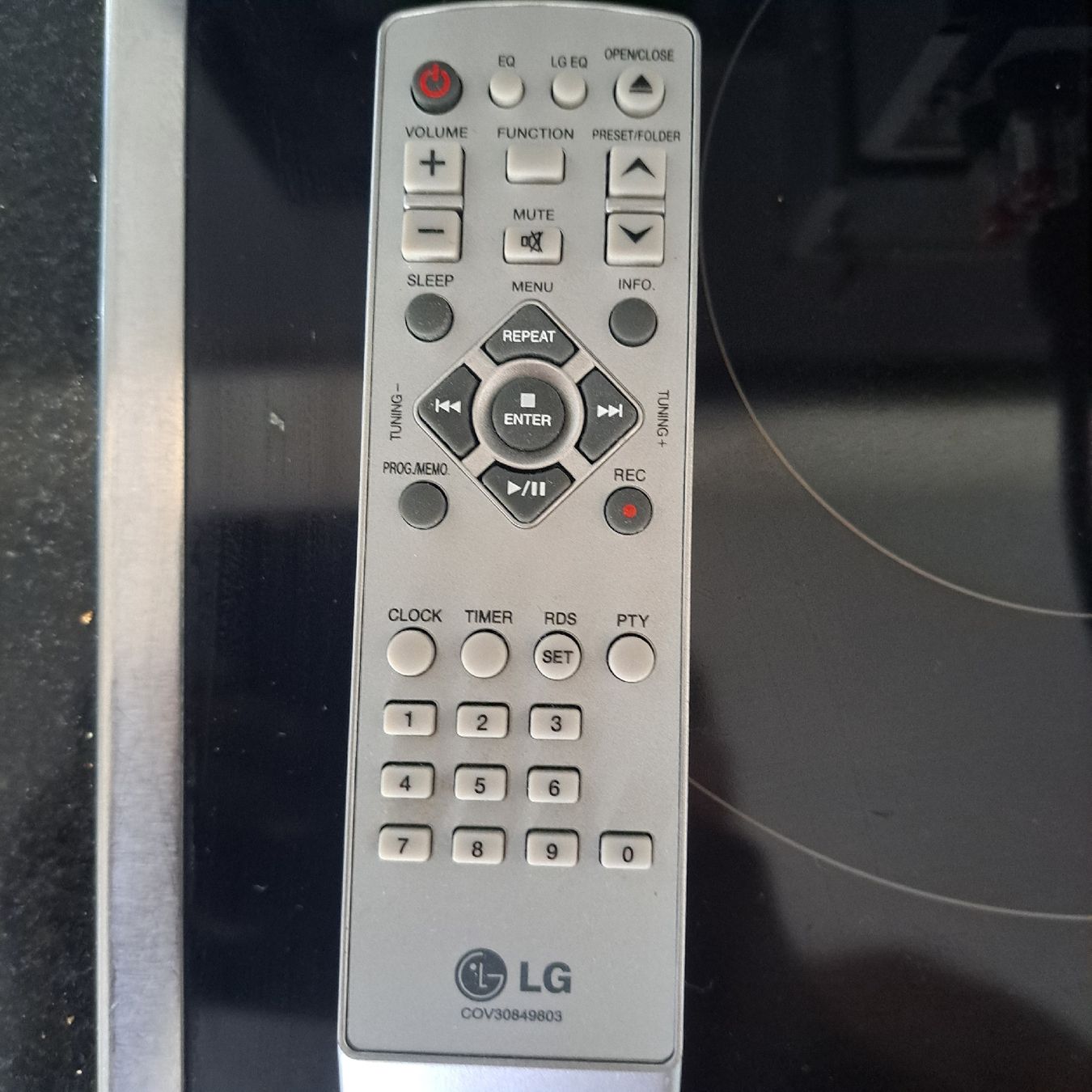 LG Lettore multimediale & Streamer: LG Micro Hi-Fi System  TA106 mit Lautsprecher – Usato da Riehen venduto da Appia48 5