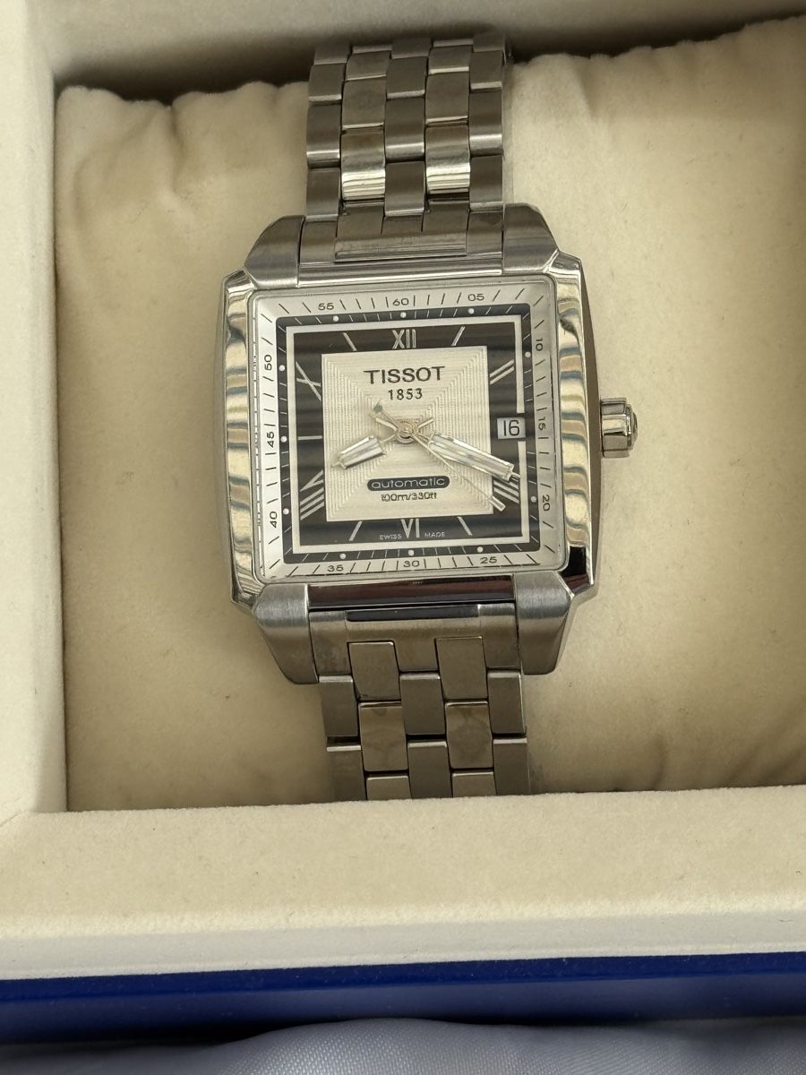 Tissot Orologi: Tolle ungetragene Herrenuhr Tissot Quadrato, Automatic Swiss – Nuovo e nell'imballaggio originale da Rünenberg venduto da Fendi02 1