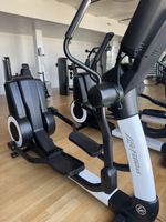Life Fitness Crosstrainer - Top Zustand für dein Training!