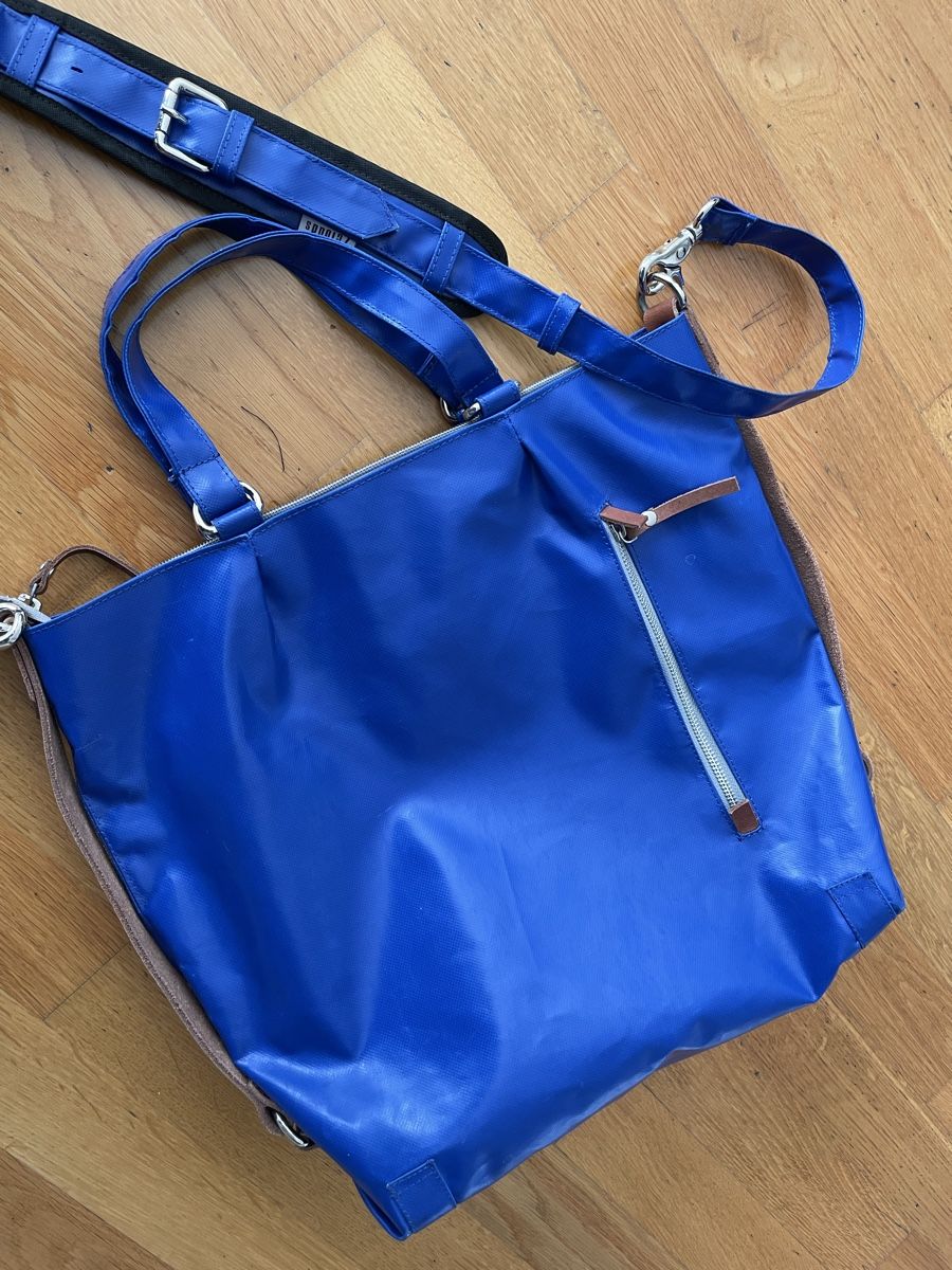 Cloud7 Sacs femmes: Hand-Umarme Tasche von 7clouds – D'occasion à St.Gallen par bubo2008 2