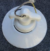 Antike Porzellan-Lampe mit Emailschild