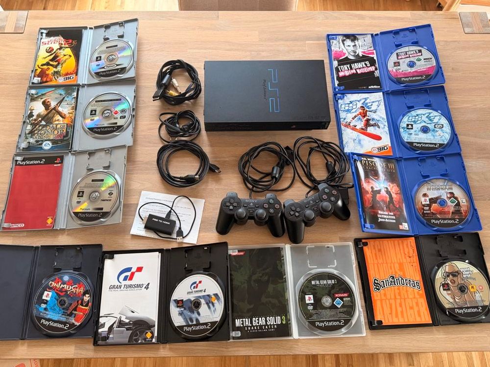Sony Console: Sony PlayStation 2 inkl. 2 Original-Controller und Spiele – Usato da Dübendorf venduto da ale_5kd8 1