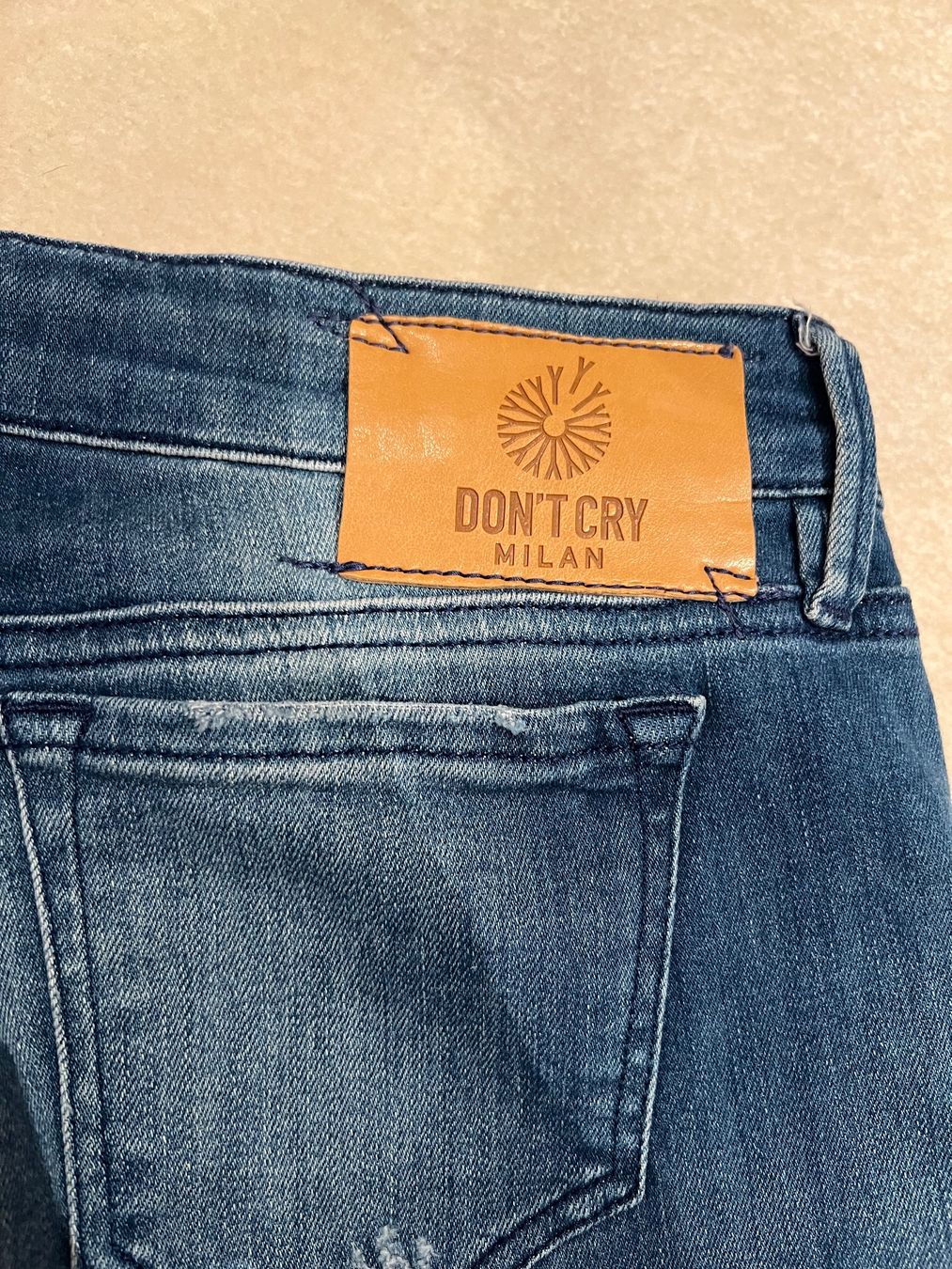 Jeans: Don’t Cry Designer Jeans Gr. 29 – Usato da Kilchberg ZH venduto da Lisavivienne 6