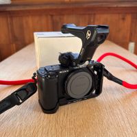 Sony ZV-E1 inkl. Tilta Cage und 1 Akku