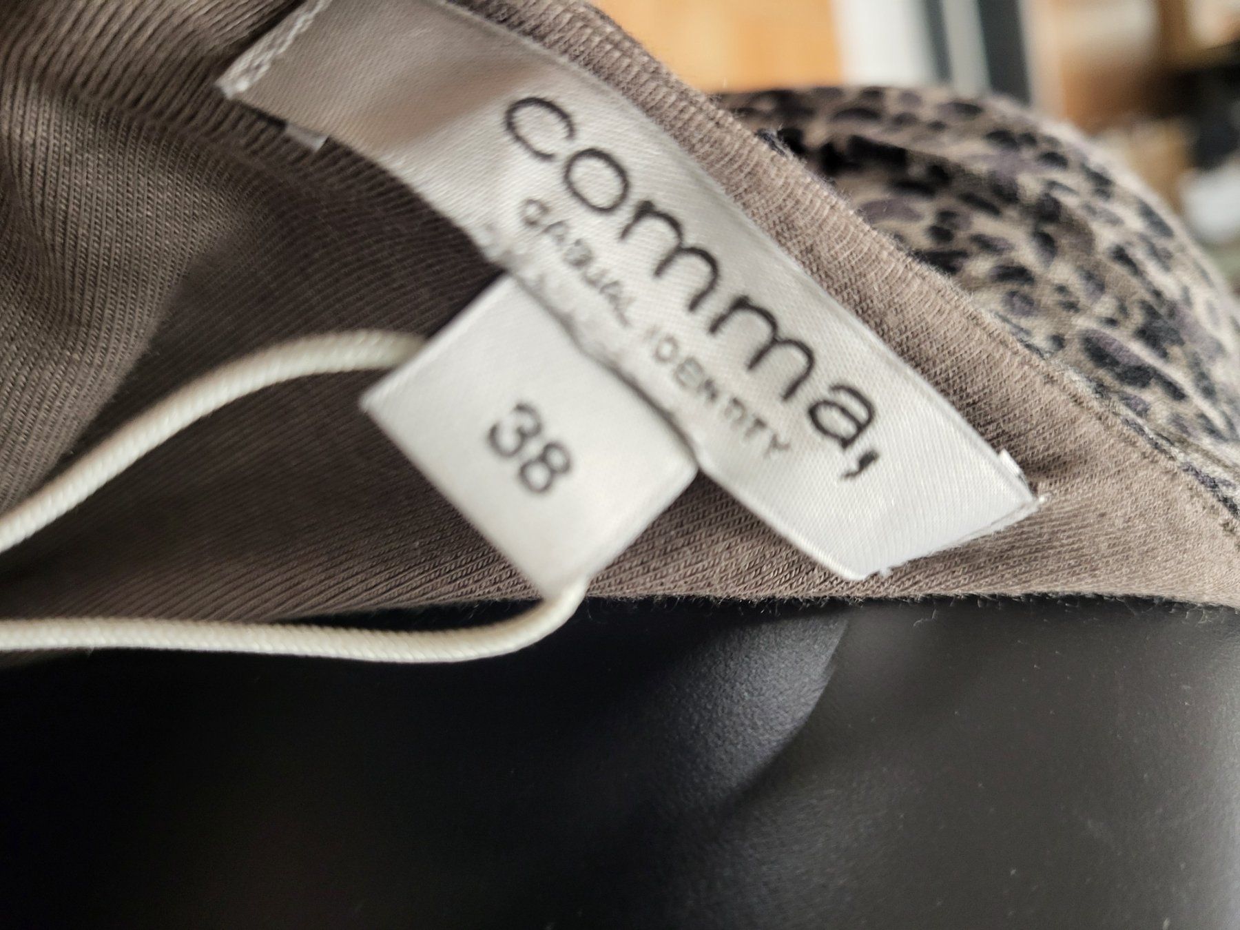 Comma Kleider: Comma,Kleid NEU,Gr.38,39.90 statt 129.- – Neu und originalverpackt aus Avenches von FashionFactoryOutlet 2