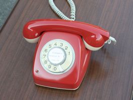 TELEFON VINTAGE MIT WÄHLSCHEIBE