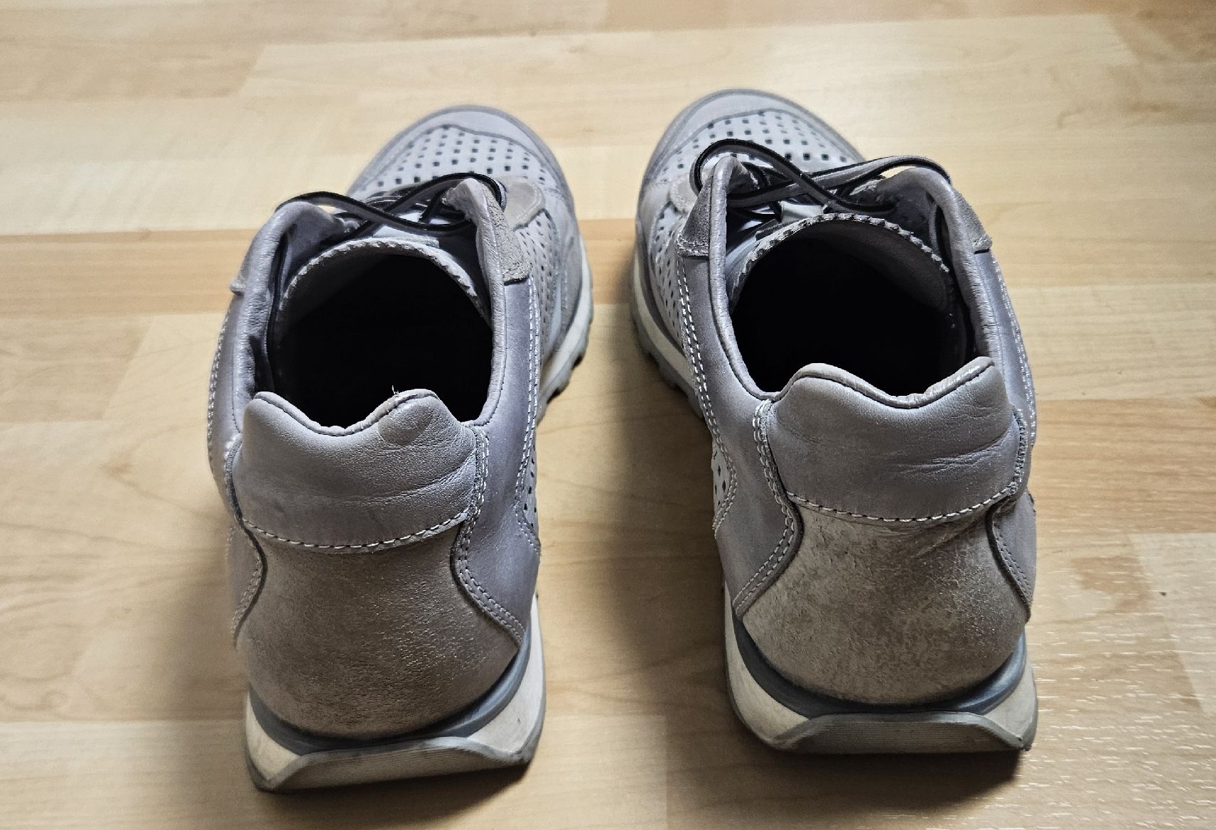 Herrenschuhe: Sneaker Cetti perforiert grau Gr.43 – Gebraucht aus Goldach von P.X.A. 3
