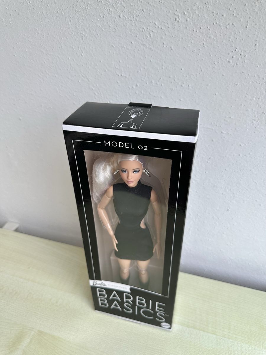 Bambole: Barbie Basics Bewegliche Puppe – Nuovo e nell'imballaggio originale da Zürich venduto da Kat_5557 2