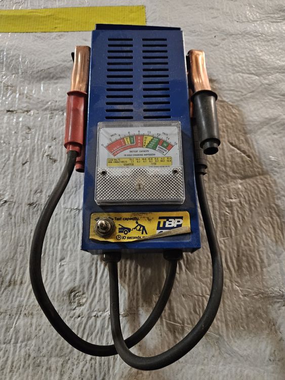 https://img.ricardostatic.ch/images/85a61e26-1ee4-4fab-8ad7-378f2eac901f/t_1000x750/batterietester-12v-auto