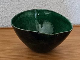 Grüne Keramik Schale, Nieren Form, fantastische Glasur