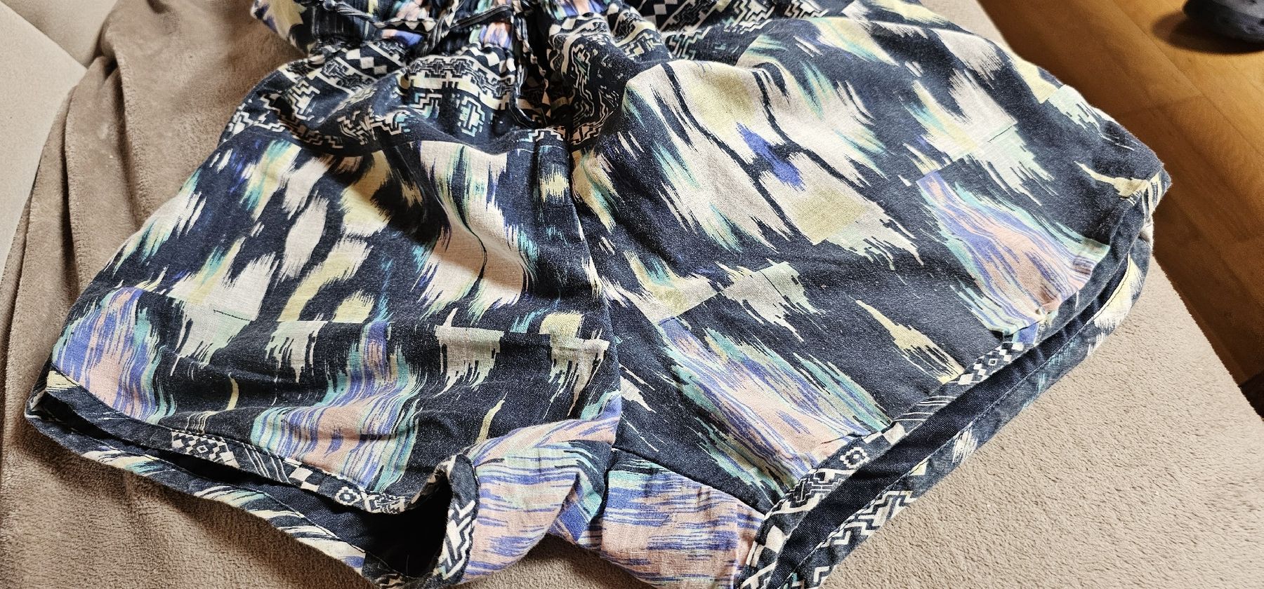 Tute: kurze Hose /top= /Einteiler gr.34 – Usato da Ferden venduto da jemyce 2