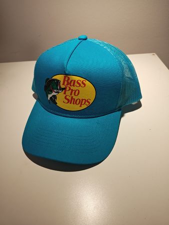 Bass Pro Shops cape